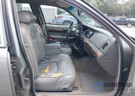 1998 Mercury Grand Marquis z USA, uszkodzony, nr VIN 2MEFM75WXWX700668